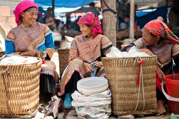 Cốc Ly Tuesday Market along the Chay River — traditional trade and exchange between hilltribe communities